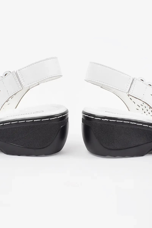 Sieviešu smilšu krāsas sandales uz... Sieviešu smilšu krāsas sandales uz...