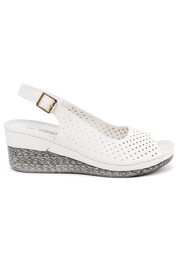 Baltas krāsas caurspīdīgie...