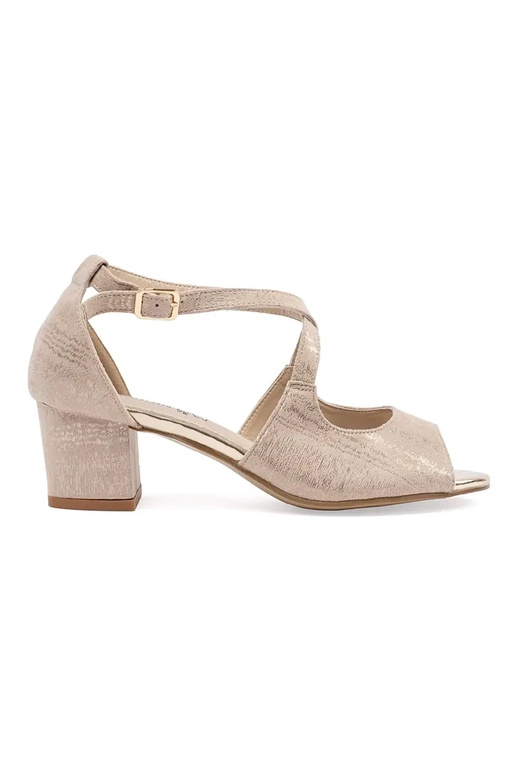 Zemas sneakers modeļu kurpes...