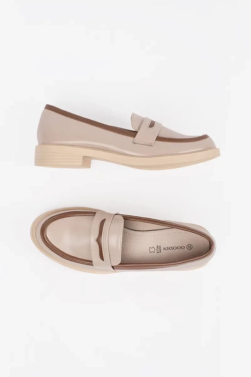 Smilšu krāsas eleganti sieviešu mokasīni Smilšu krāsas eleganti sieviešu mokasīni