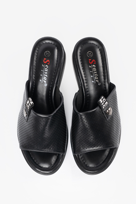 Ažūra čības ar platformu melnā krāsā Ažūra čības ar platformu melnā krāsā