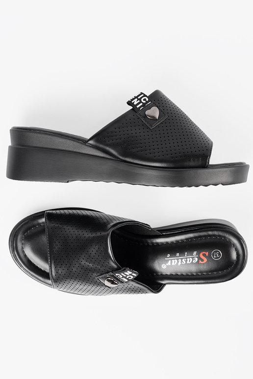 Ažūra čības ar platformu melnā krāsā Ažūra čības ar platformu melnā krāsā