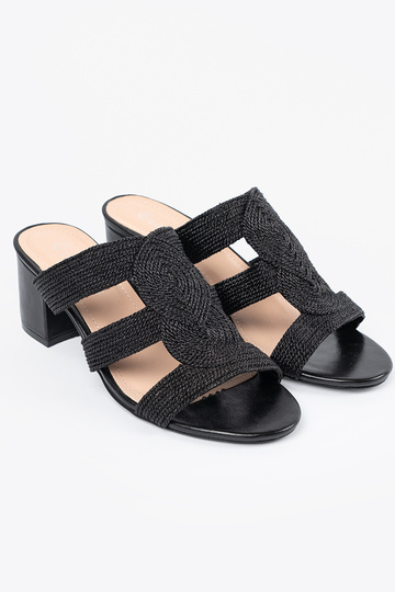 Melnu krāsu pinumi sandales... 2