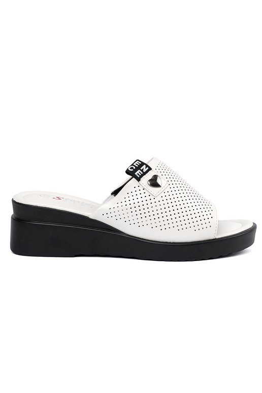 Ažūra čības ar platformu baltā krāsā Ažūra čības ar platformu baltā krāsā