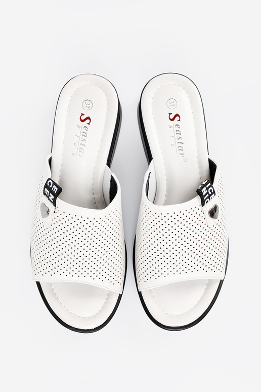 Ažūra čības ar platformu baltā krāsā Ažūra čības ar platformu baltā krāsā