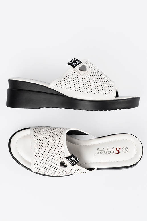 Ažūra čības ar platformu baltā krāsā Ažūra čības ar platformu baltā krāsā