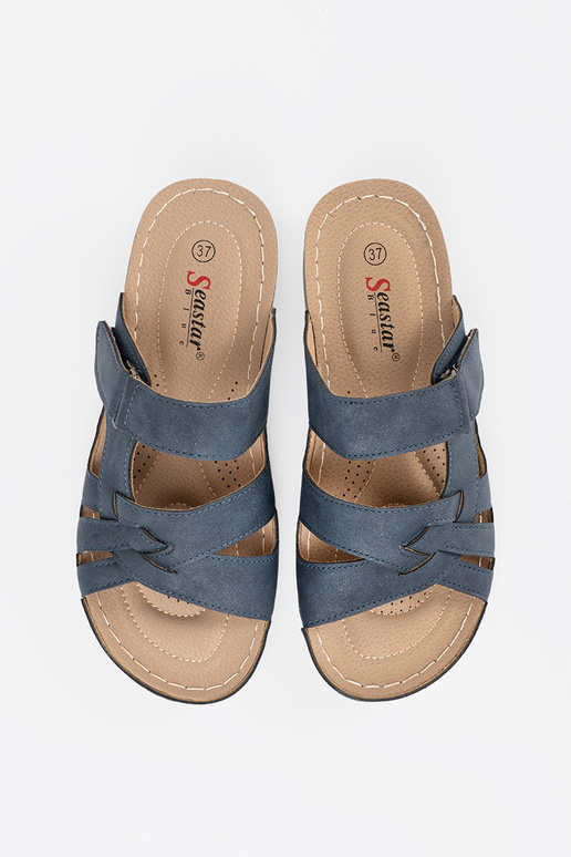 Sieviešu čības ar dekoratīvām ziediem... Sieviešu čības ar dekoratīvām ziediem...