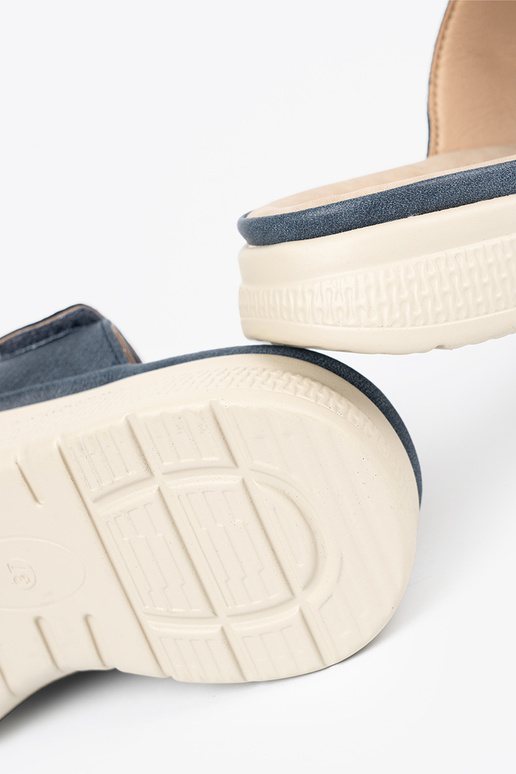 Ērtas sieviešu čības ar lipīgām...