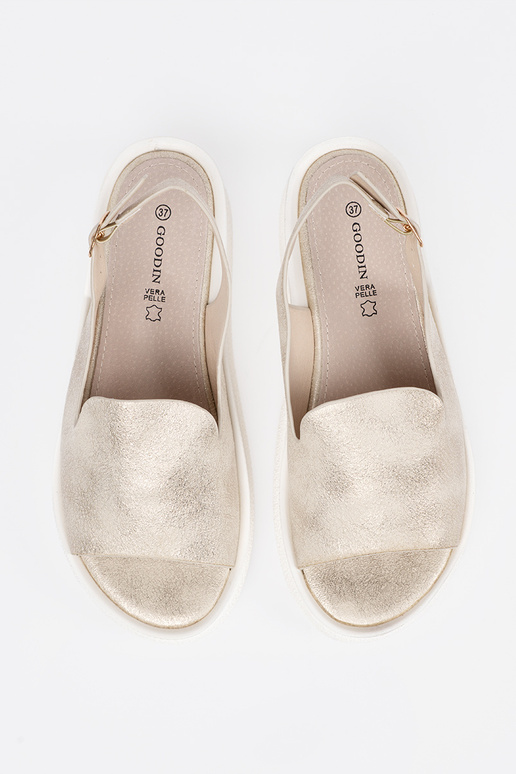 Aukstā krāsā ērti sandales sievietēm