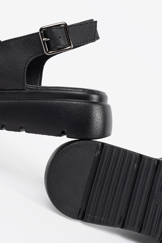 Melno krāsas klasiskās sandales ar...