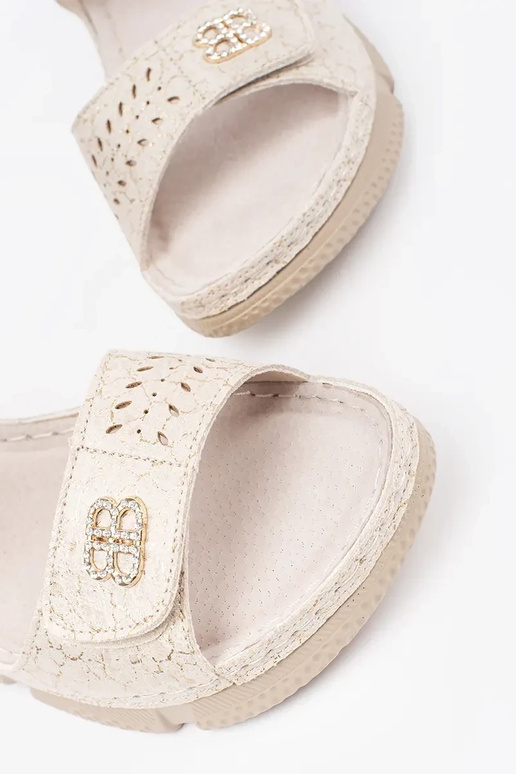 ziloņa kaula krāsas sandales sievietēm ziloņa kaula krāsas sandales sievietēm