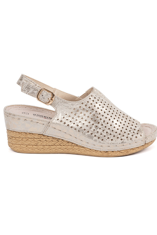 Smilšu krāsas sandales