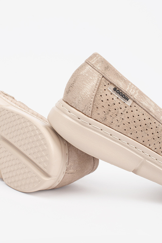 baltas mokasinā baltas mokasinā