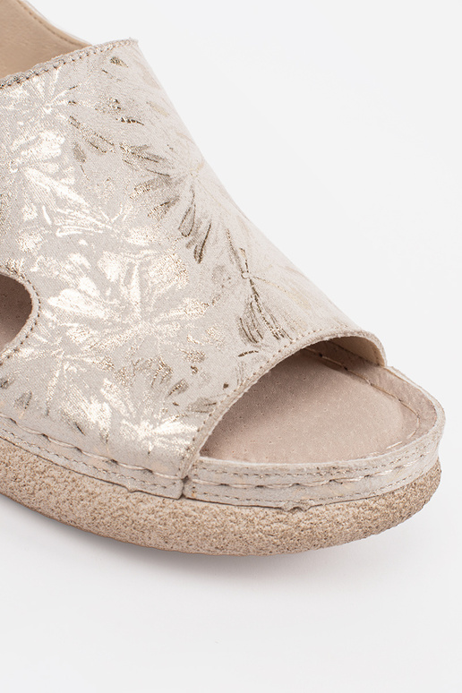 ziloņa kaula krāsas plakanas sandales...