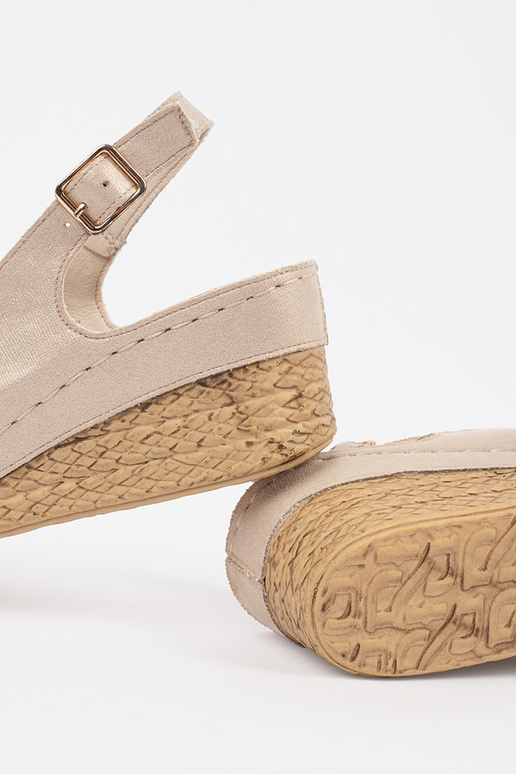 Smilšu krāsas sieviešu sandales uz...