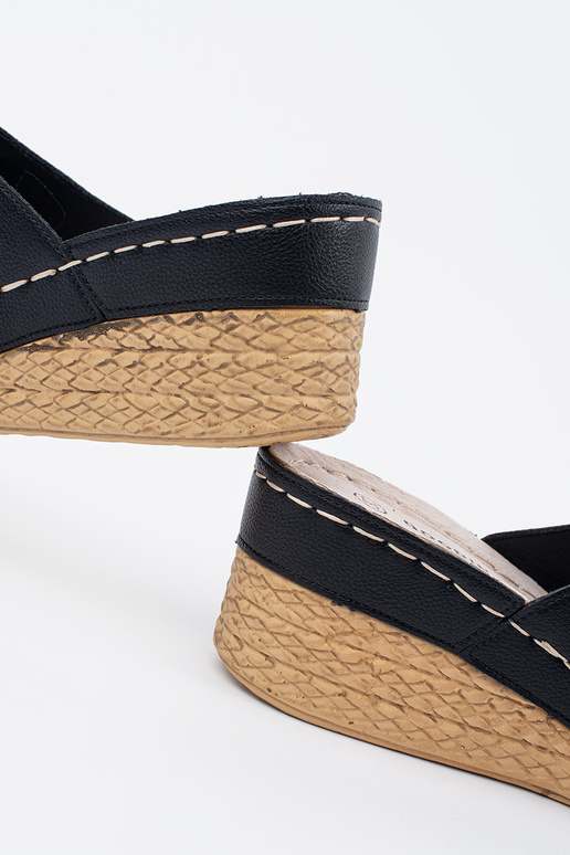 melna krāsas čības uz papēža sievietēm melna krāsas čības uz papēža sievietēm