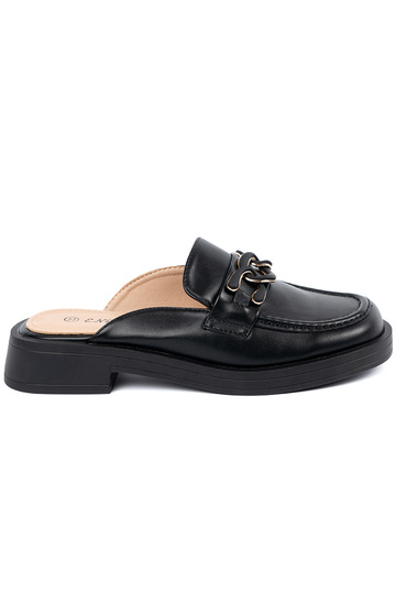 Melni plakanie apavi no...