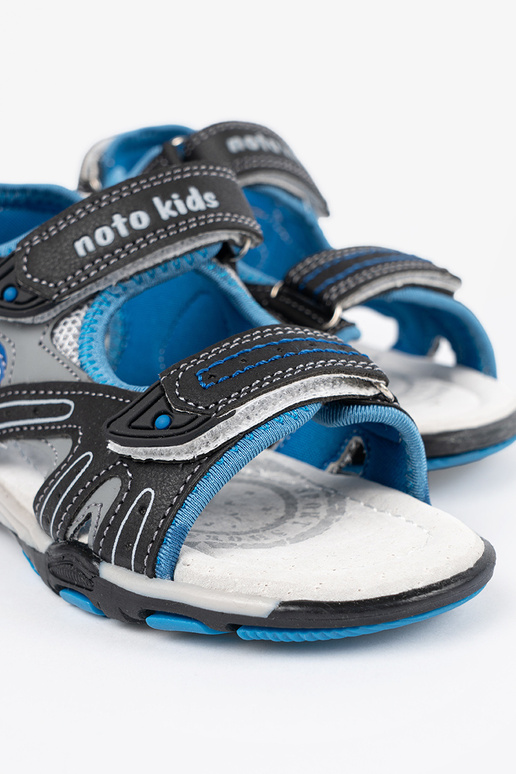 Melni zēnu sandales