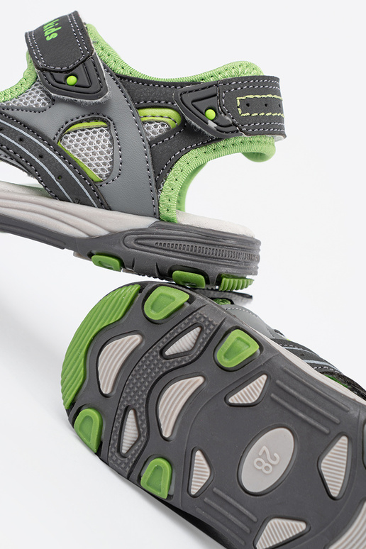 Pelēki zēnu sandales