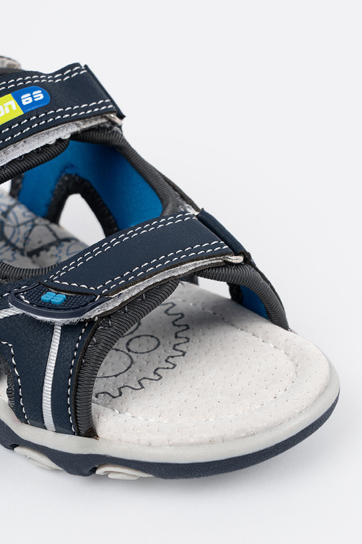 Zilās krāsas zēnu kurpes