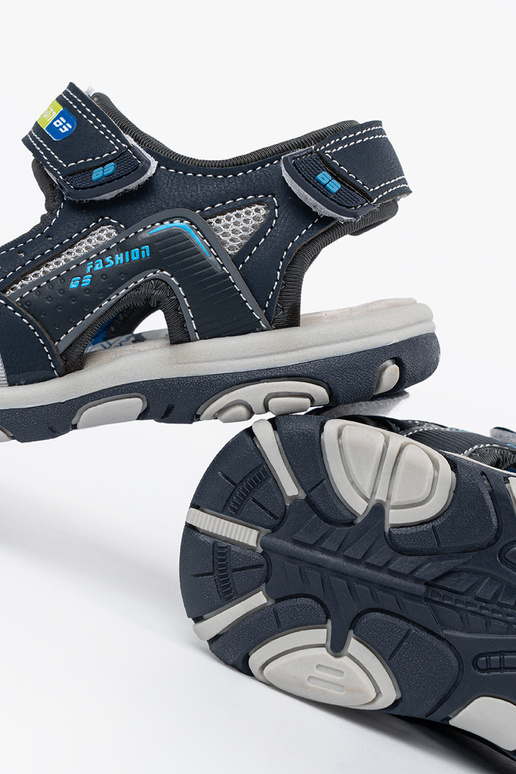 Zilās krāsas zēnu kurpes