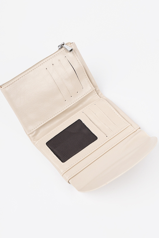 Sarkanas sieviešu maciņš