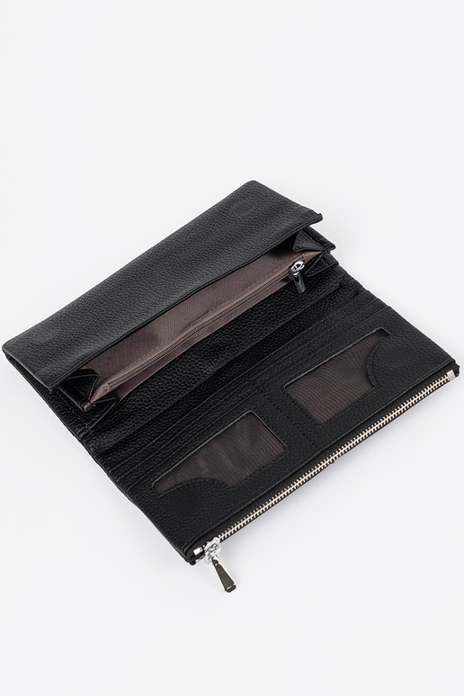 Melnā sieviešu maciņš