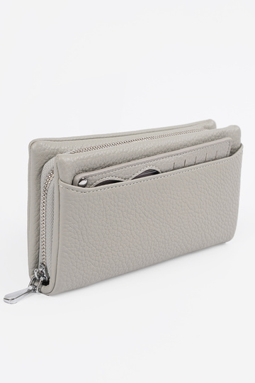 Liels sieviešu maciņš... 2