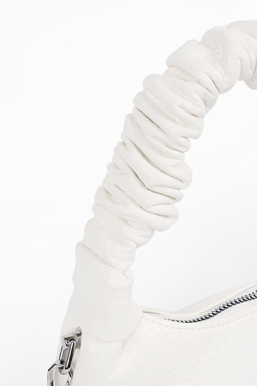 Spilgti smilšu krāsas soma