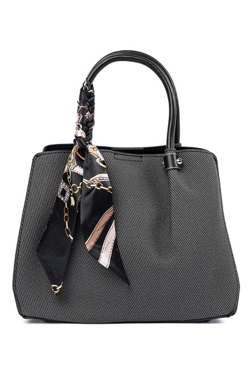 Melna vidēja izmēra...