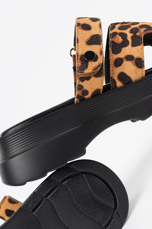 Sieviešu čības ar platformu ar... Sieviešu čības ar platformu ar...