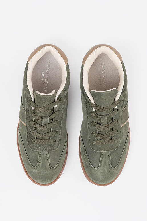 Zaļie zamša sieviešu sporta apavi... Zaļie zamša sieviešu sporta apavi...