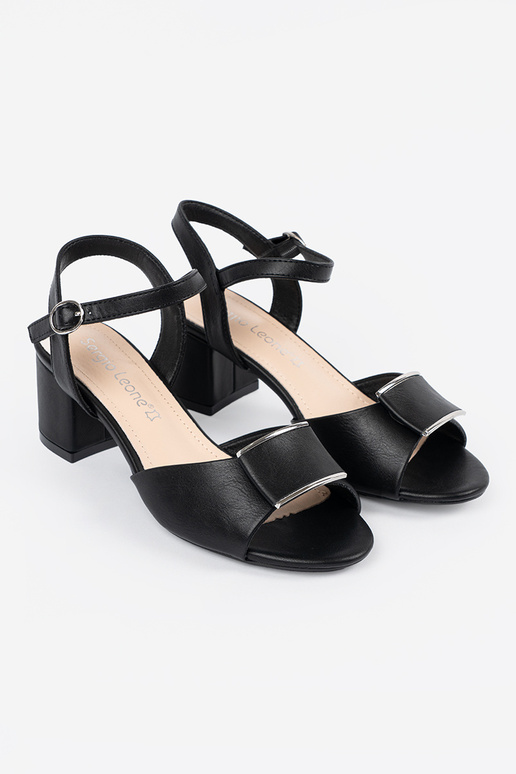 Sieviešu sandales ar papēdi un...