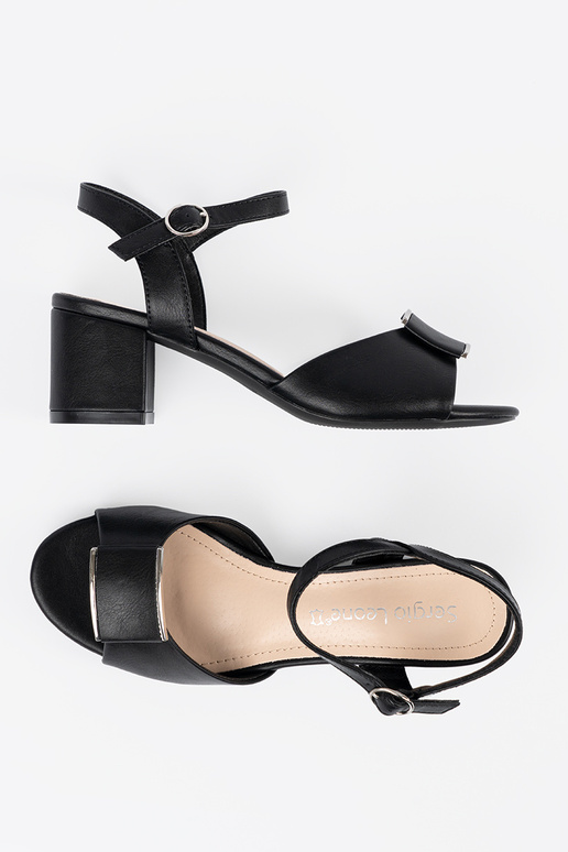 Sieviešu sandales ar papēdi un...