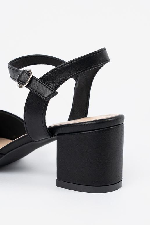 Sieviešu sandales ar papēdi un...