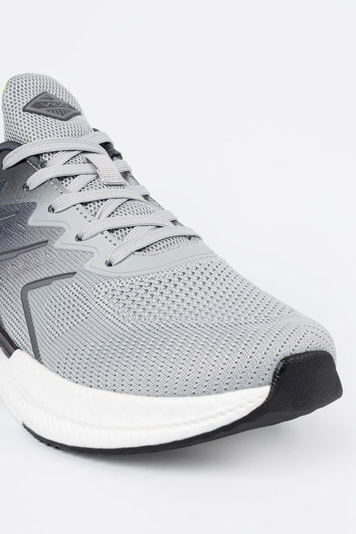 Pelēkas krāsas sieviešu apavi z zaļšm... Pelēkas krāsas sieviešu apavi z zaļšm...