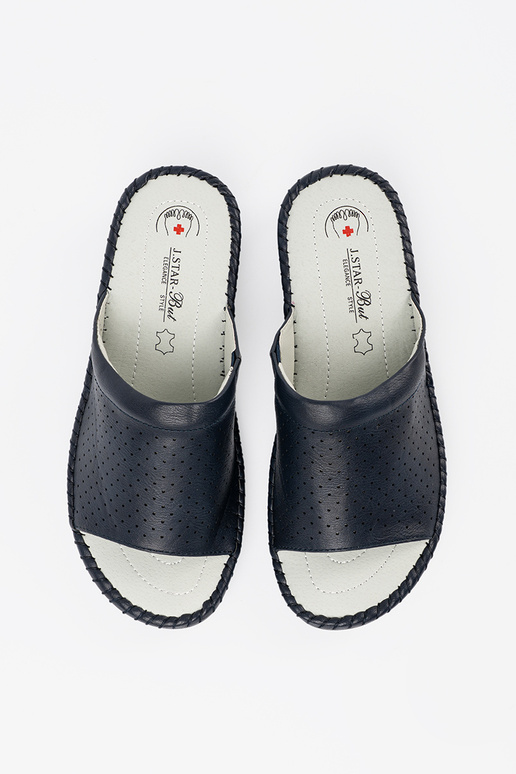 Mēteļi ar ādas ieliktņiem zilā krāsā