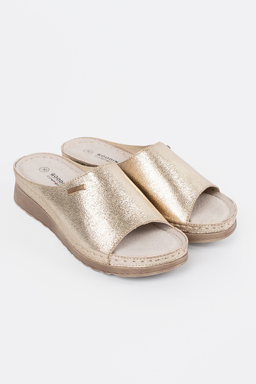 Ziloņkaula krāsu pludmales... 2