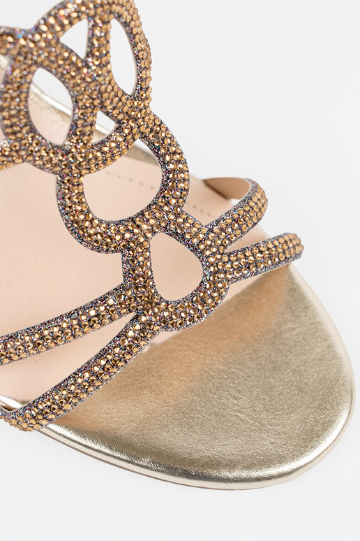 Zelta krāsas čības uz papēža, Sergio...