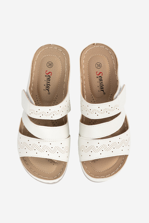 Zemas platformas čības baltā krāsā