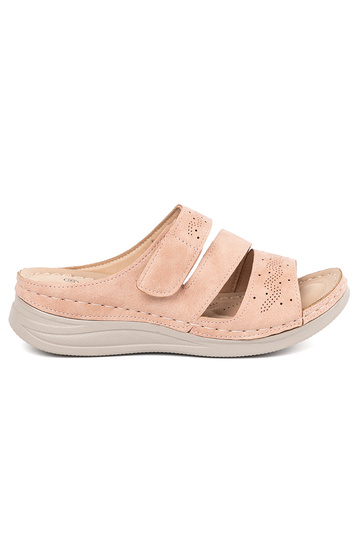 Zemas platformas čības rozā...