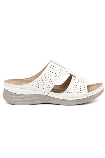 Ērti čības ar aprīkojumu...