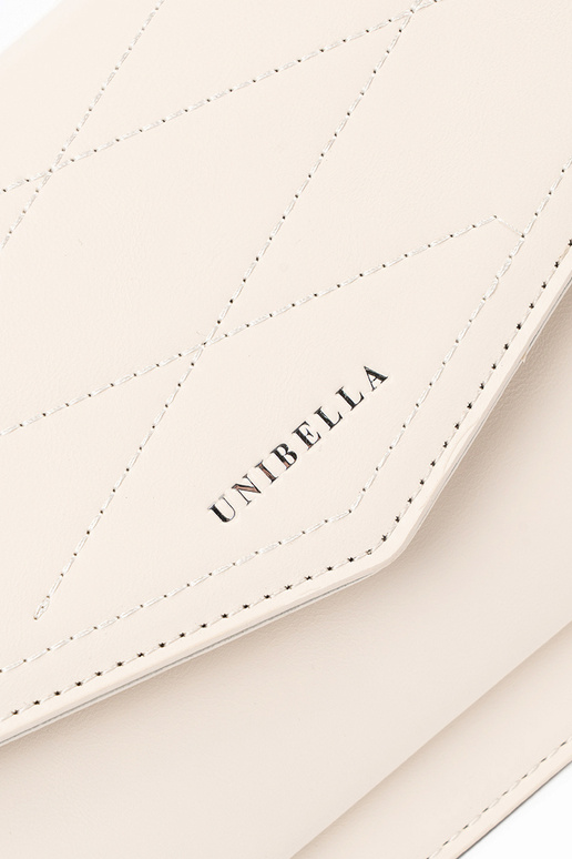 Spilgtā smilšu krāsā mazā eleganta...