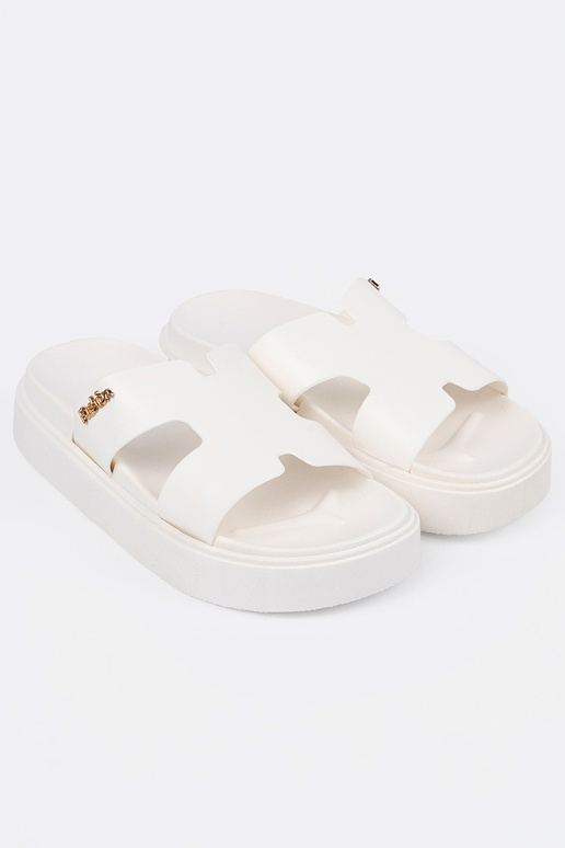 Čības sieviešu balta krāsa ar platformu Čības sieviešu balta krāsa ar platformu