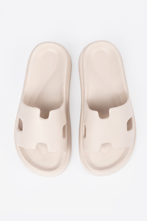 Čības sieviešu ar platformu gaišibēšs Čības sieviešu ar platformu gaišibēšs