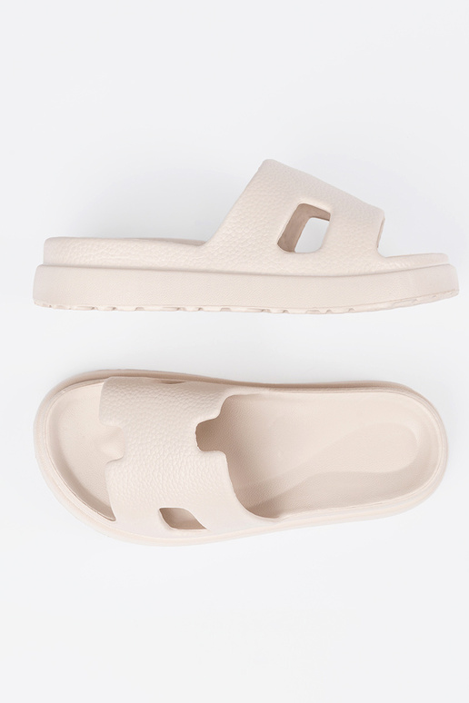 Čības sieviešu ar platformu gaišibēšs Čības sieviešu ar platformu gaišibēšs