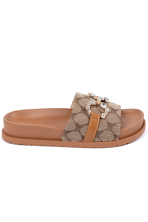 brūnas krāsas čības ze zdobieniem brūnas krāsas čības ze zdobieniem