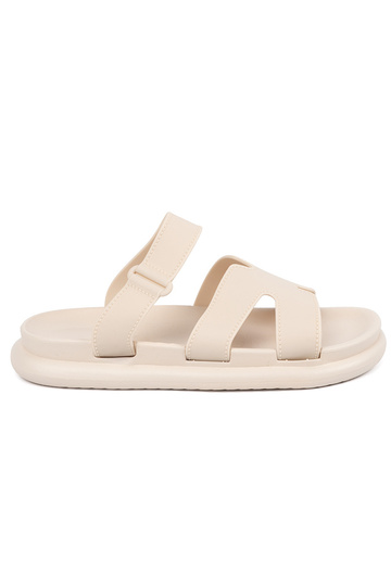 Ziloņkaula krāsas čības...