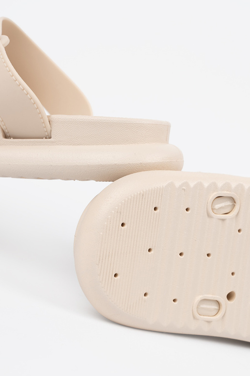 Ziloņkaula krāsas čības sieviešu uz... Ziloņkaula krāsas čības sieviešu uz...