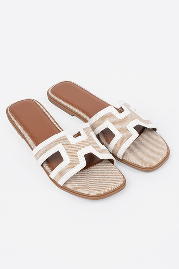 baltas krāsas čības... 2